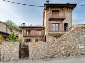 Cal Cente d'Isòvol - Mountain House with Garden and Views